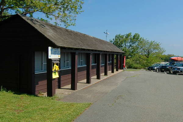 Concession stand near the monument