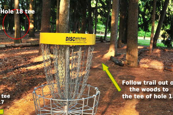 Walk between Hole 17 and 18