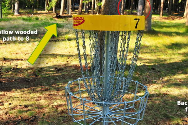 Walk between Hole 7 and 8